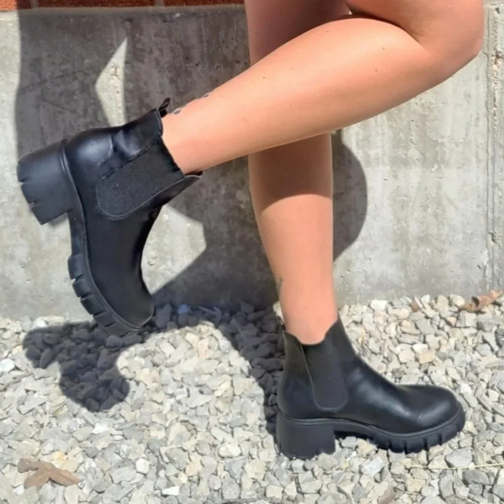 Black Ankle Boots - Picture 4 of 4